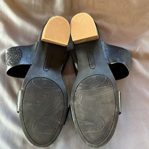 Baretraps Black Resandra Heeled Sandals - Picture 8 of 8